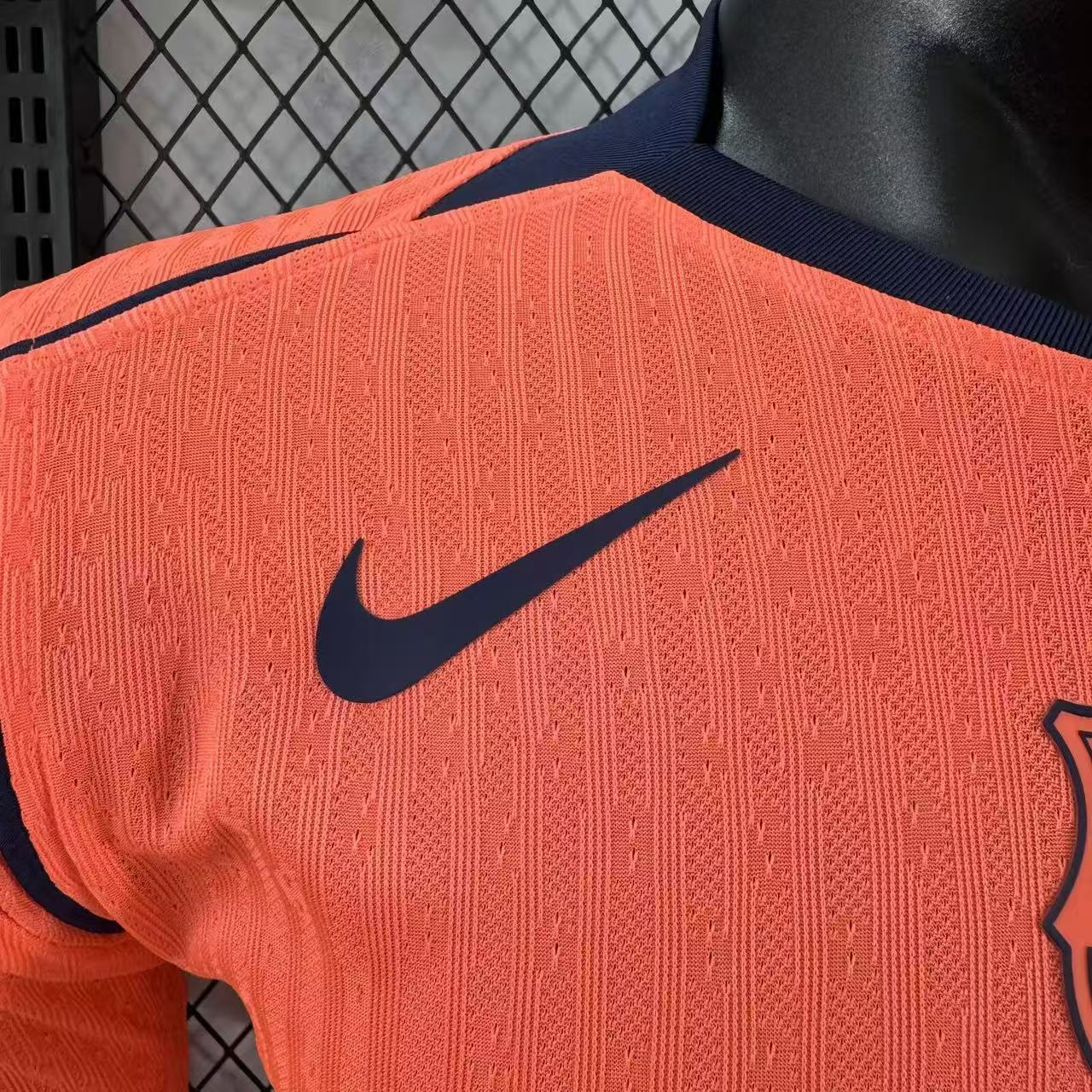 25/26 Barcelona's second away long sleeved jersey