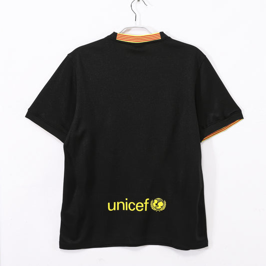 13/14 Barcelona second away jersey