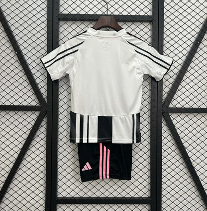 25/26 Juventus Home Kit Kids