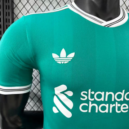 25/26 Liverpool's second away jersey